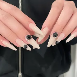 ネイル Ugirl Nail Pinpin🤍のネイルデザイン