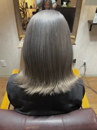 カラー . Lｉｅのヘアスタイル