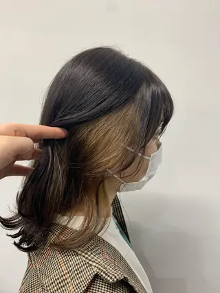 ミディアム カラー 抜け感レイヤー︴ ニュアンスカラーのヘアスタイル