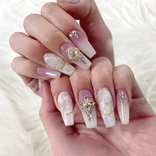 ロング ネイル Y. Sのネイルデザイン