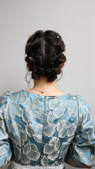 セミロング ヘアアレンジ AKO .のヘアスタイル