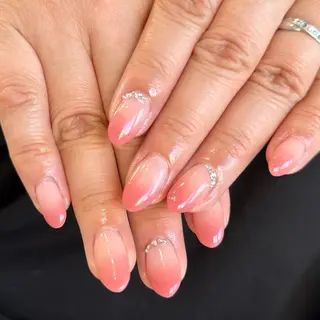 ネイル WHITE NAIL Nanamiのネイルデザイン