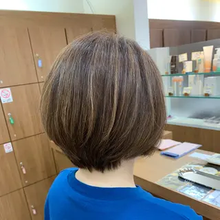 ショート カラー 大滝 美里のヘアスタイル
