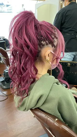 ロング カラー ヘアアレンジ 🌈miu miu hair✂️💕のヘアスタイル