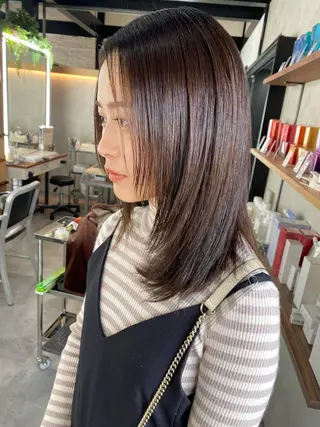 ミディアム 齋藤 未来のヘアスタイル