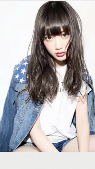 セミロング 嶋崎 留美のヘアスタイル