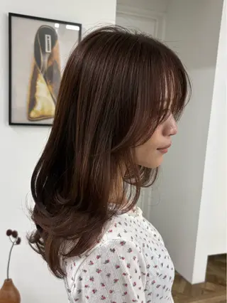 ロング カラー 新實 ゆりあのヘアスタイル