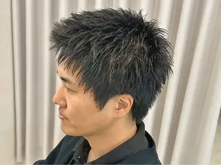 ショート センターパート 韓国ヘア・綾也のヘアスタイル