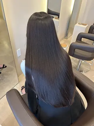 ロング Eliss 堀江のヘアスタイル