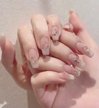 ネイル D-BEAUTY Nailsalonのネイルデザイン