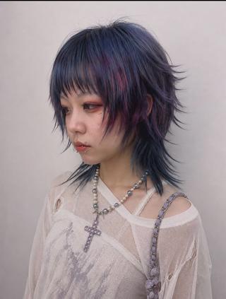 カラー chitose / ハイトーン・パーマのヘアスタイル