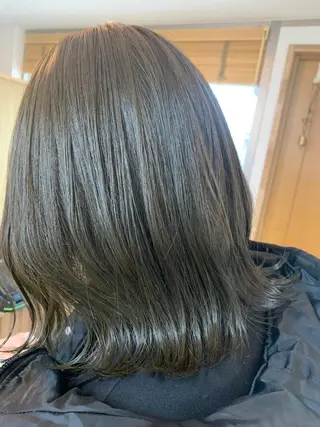 ミディアム 田中 しずかのヘアスタイル