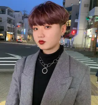 ショート カラー レイヤーカット🪽 カネコミユのヘアスタイル