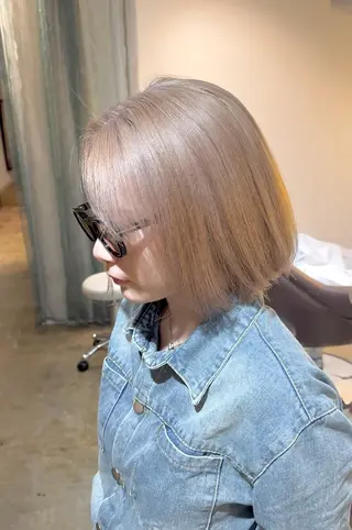 ミディアム カラー BEHIND THE CURTAIN りこのヘアスタイル