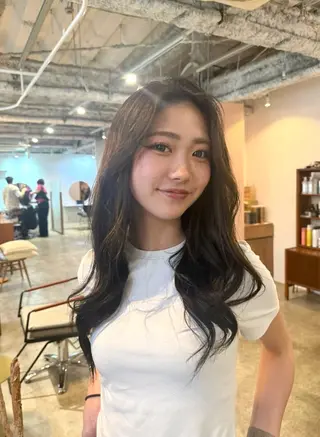 カラー Miyu .のヘアスタイル
