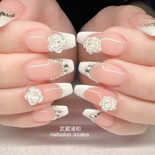 ネイル R inのネイルデザイン