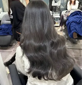 ミディアム 【elyts】 MEIのヘアスタイル