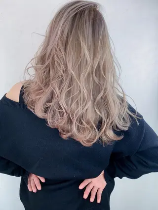 ミディアム Luxbe hakataのヘアスタイル