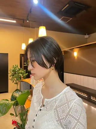 ショート 青木 紗耶のヘアスタイル