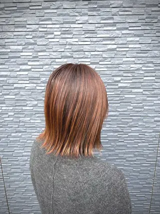 ショート カラー 大西 貴のヘアスタイル