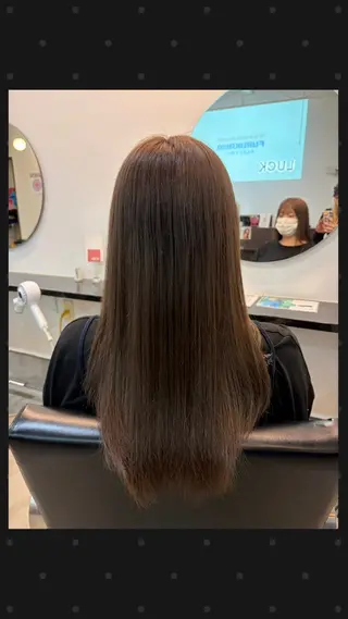 セミロング カラー LUCK ユナのヘアスタイル