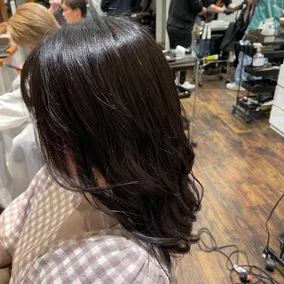 セミロング カラー 縮毛髪質改善カケル 透明感カラー✨のヘアスタイル