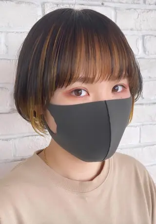 ショート あやか 白髪ぼかしハイライトのヘアスタイル