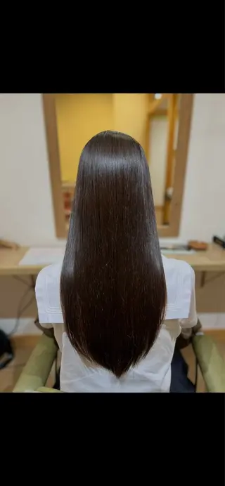ロング 畝原 陽真里のヘアスタイル