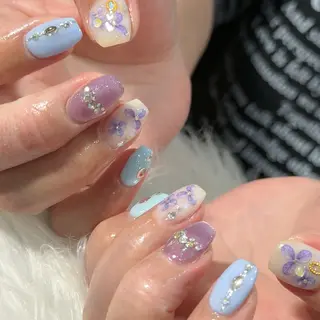 ネイル LAVISH nanamiのネイルデザイン