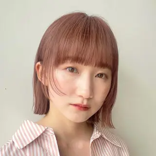 ショート カラー 顔まわり🥨レイヤー /透明感/水口舞奈のヘアスタイル