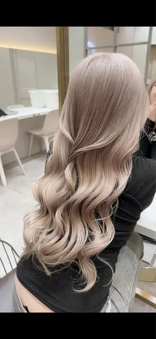 カラー Rio /ハイトーン /透明感カラーのヘアスタイル