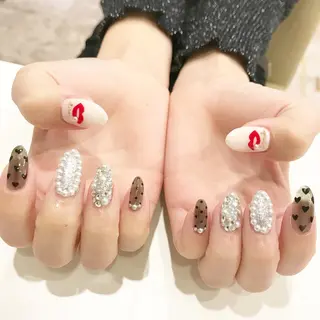 ネイル 板垣 綾乃のネイルデザイン