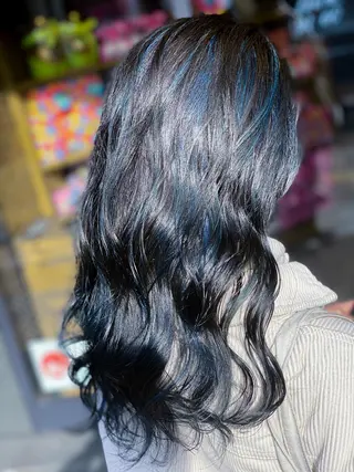 ロング カラー THINK SHOP KANTAのヘアスタイル