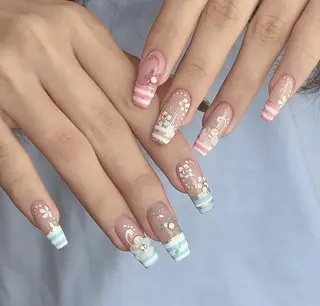 ネイル Pure&Rich Nailのネイルデザイン