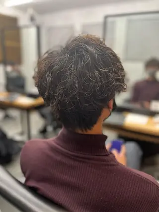 パーマ メンズ 川畑 花菜のヘアスタイル