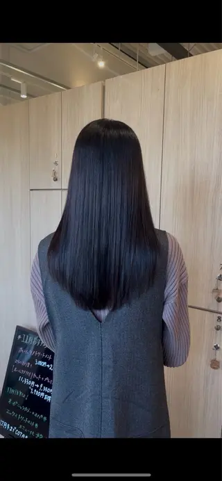 ロング カラー リエットヘアー 咲耶のヘアスタイル