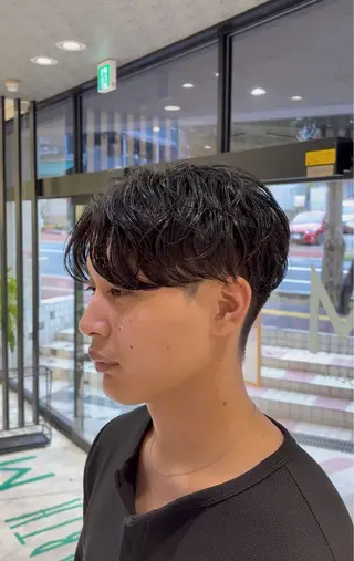 パーマ メンズ 駒野 晃のヘアスタイル
