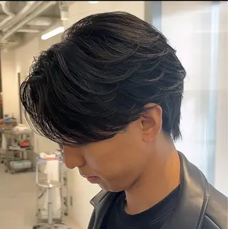 パーマ メンズ 佐々木 輝のヘアスタイル