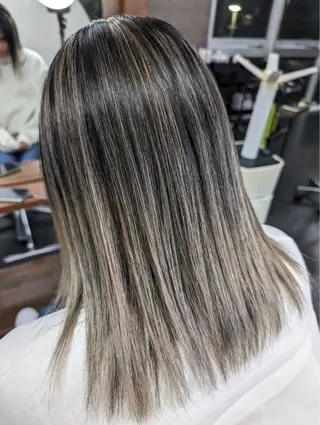 セミロング 桝田 友美のヘアスタイル