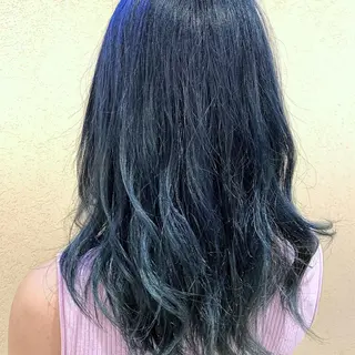 セミロング カラー 大人レイヤー×艶髪 小久保　春暁のヘアスタイル