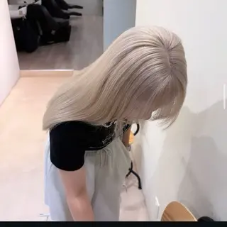ロング カラー 久木原 ゆりのヘアスタイル