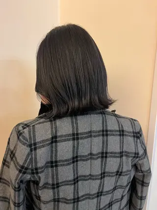 ミディアム 透明感カラー✨ 艶カラーのヘアスタイル