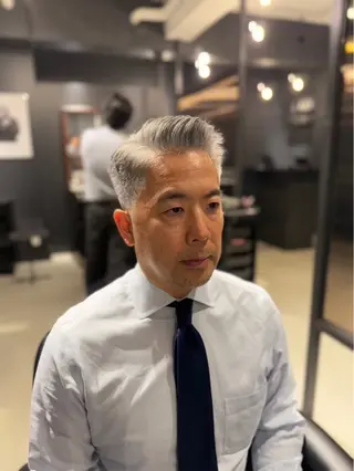 ショート メンズ 岡 魁のヘアスタイル