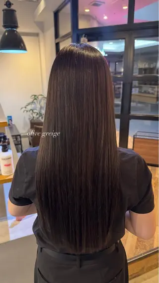 ロング miu/レイヤー /寒色カラーのヘアスタイル