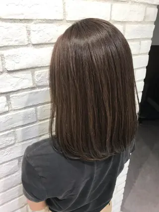 カラー 米良 志織のヘアスタイル