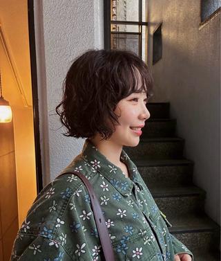 ショート パーマ,透明感カラー /emiのヘアスタイル