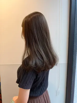 ミディアム カラー 切りっぱなしヘアボブ ミディアムヘアRYOのヘアスタイル