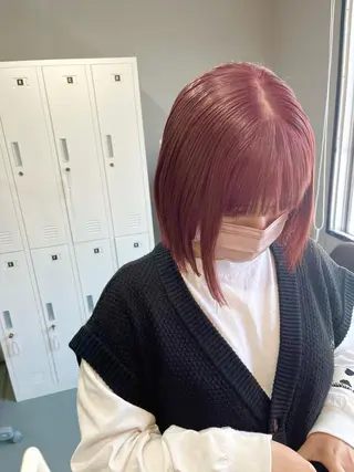 ミディアム 川尻 詩織のヘアスタイル