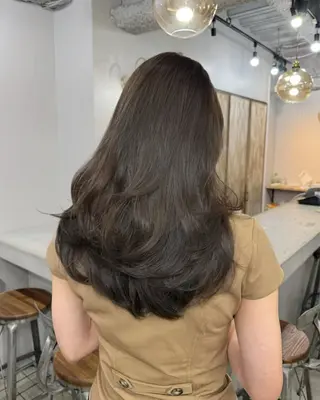 セミロング カラー 韓国ヘア🫧 KAZUTOのヘアスタイル