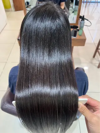 パーマ 曽根 玲奈のヘアスタイル